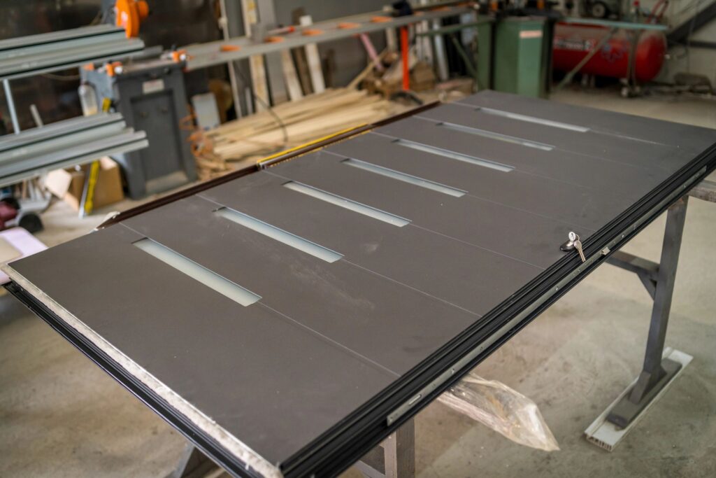 Fabrication de porte en aluminium